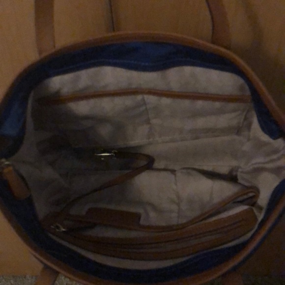 Blue Michael Kors bag - Picture 2 of 2